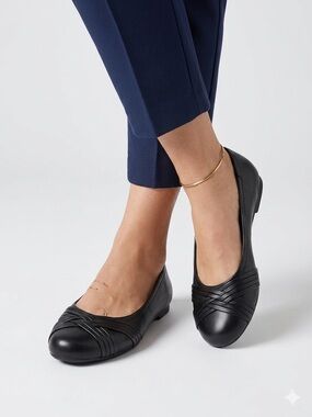 Spicy Flat Black Women’s Shoes NIB